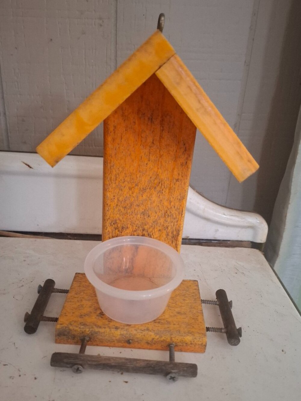 Vintage Wood Oriole Bird Feeder